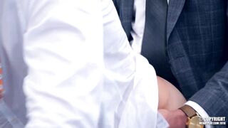 Large (Andy Onassis, Victor D'Angelo)